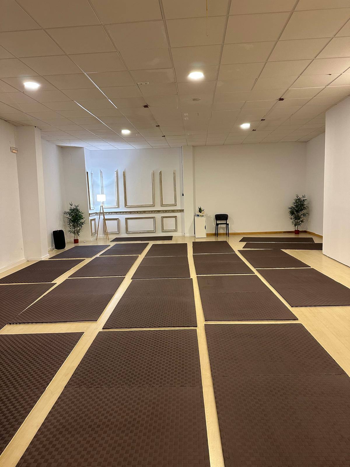 Sala de clases de Método Sintoniza en Calle Mancornador 18, Palencia, con tatami